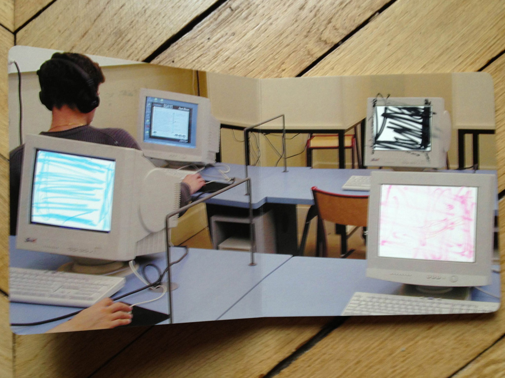 Claude Closky, ‘Colorie comme tu veux, dessine et écris ce que tu veux [Colour as you like, draw and write what you want]’, 2001, Paris: Seuil jeunesse, coloring book, 16 pages, 18 x 18 cm.